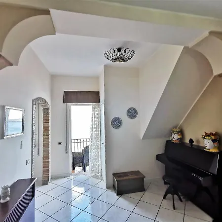 Nesea Naxos - Sicilian