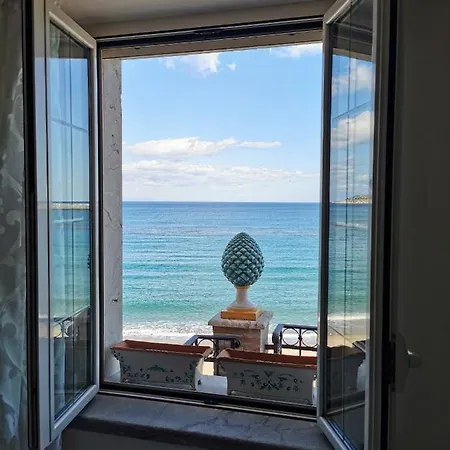 Nesea Naxos - Sicilian *